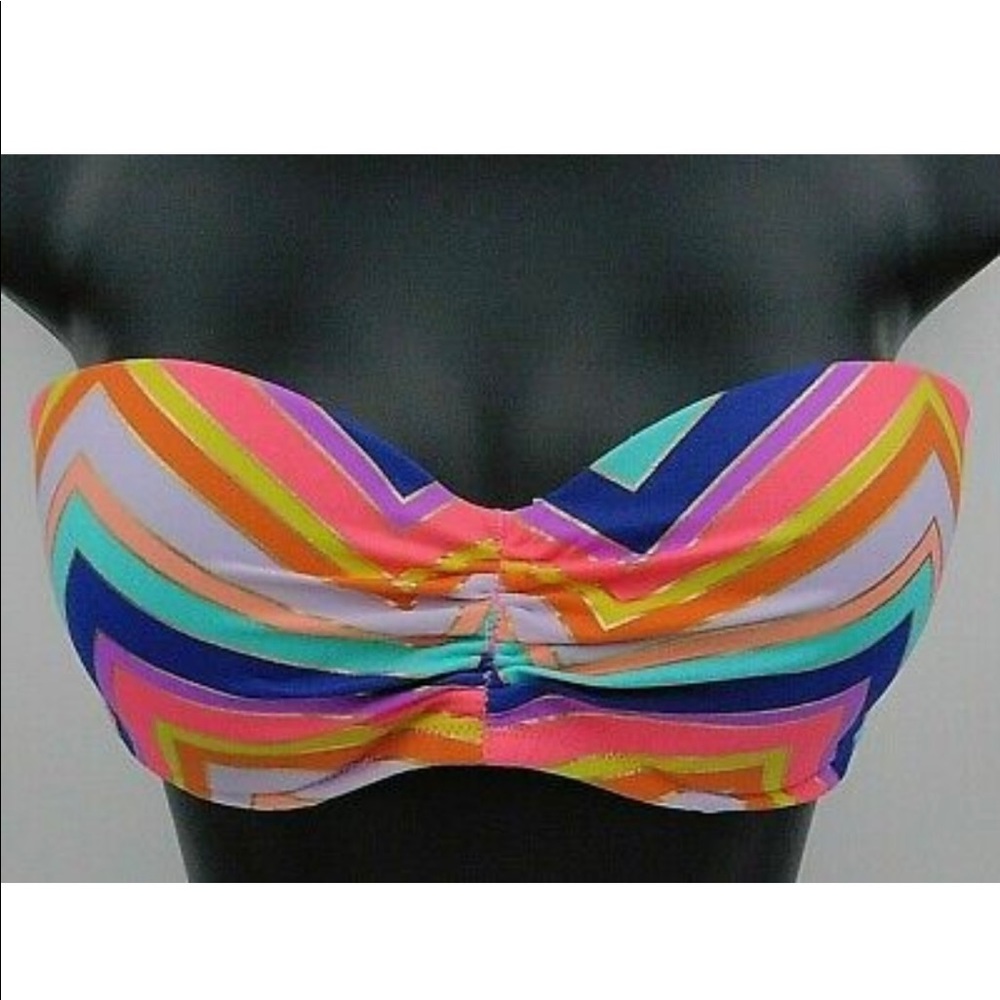 NEW ~ Victoria’s Secret swimwear top